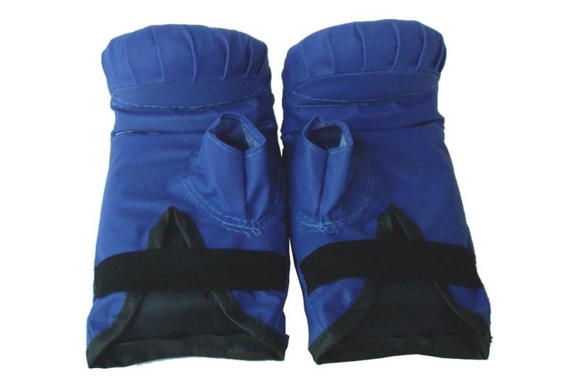 Imagem de Kit boxe infantil com saco de pancada infantil + luva para boxe infantil + bandagem para luta muay thai + protetor bucal