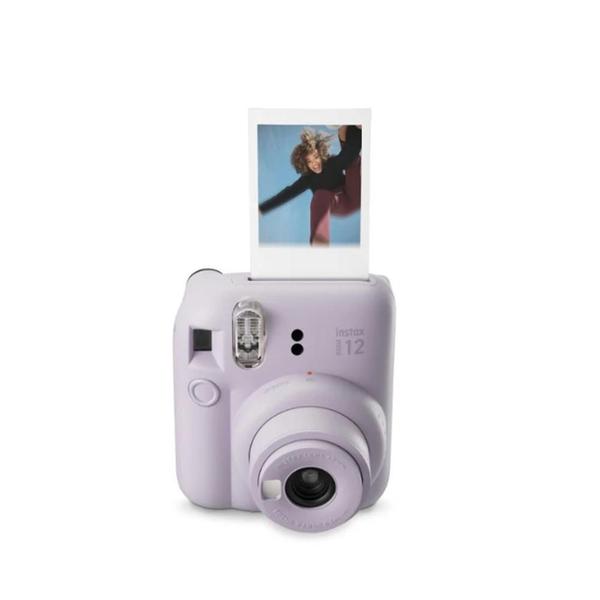 Imagem de Kit Câmera Instantânea Fujifilm Instax Mini 12 Lilás + Pack 10 filmes Spray Art + Bolsa Lilás