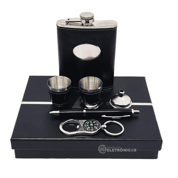 Kit Cantil Porta Bebidas Caneta 2 Copos Shot Chaveiro Bussola Funil Estampado Portátil DY8833 - Dylan Imagem de Kit Cantil Porta Bebidas Caneta 2 Copos Shot Chaveiro Bussola Funil Estampado Portátil DY8833