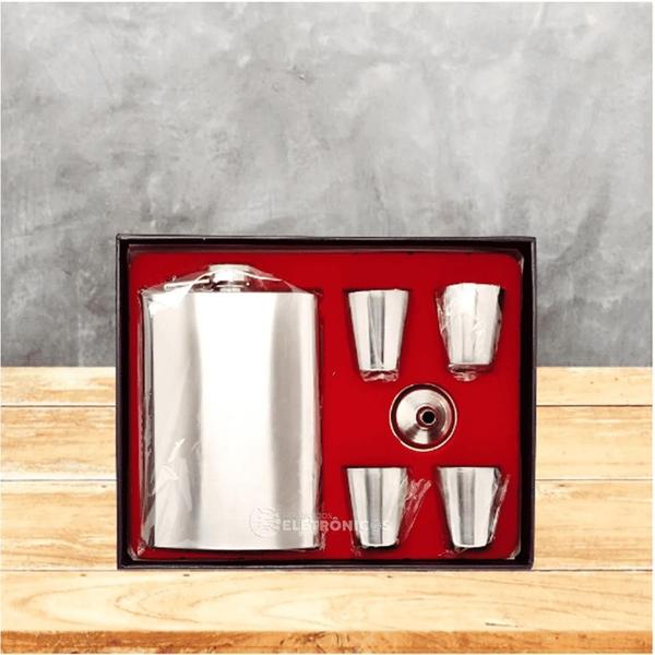 Kit Cantil Porta Bebidas Mini Funil, Com 4 Copo Shot Presente Pai DY8840 - Dylan Imagem de Kit Cantil Porta Bebidas Mini Funil, Com 4 Copo Shot Presente Pai DY8840