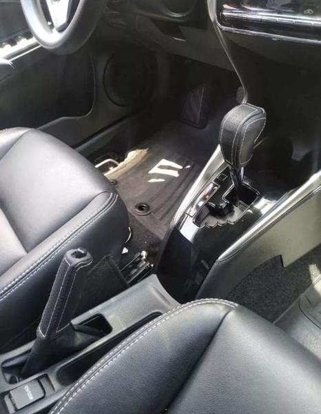 Kit Capas Couro Câmbio Automático E Freio De Mão E Chave Canivete Yaris Xls 2018 2019 2020 2021 - Tunning Car Imagem de Kit Capas Couro Câmbio Automático E Freio De Mão E Chave Canivete Yaris Xls 2018 2019 2020 2021