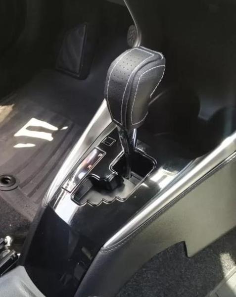 Kit Capas Couro Câmbio Automático E Freio De Mão E Chave Canivete Yaris Xls 2018 2019 2020 2021 - Tunning Car Imagem de Kit Capas Couro Câmbio Automático E Freio De Mão E Chave Canivete Yaris Xls 2018 2019 2020 2021