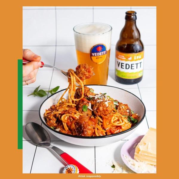 Imagem de Kit Cerveja Belga Vedett Ipa 330Ml Pack (4 Garrafas)