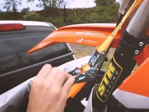 Kit Cinta Para Moto Catraca Amarração Jetski 800kg Quadricic - Mave Imagem de Kit Cinta Para Moto Catraca Amarração Jetski 800kg Quadricic