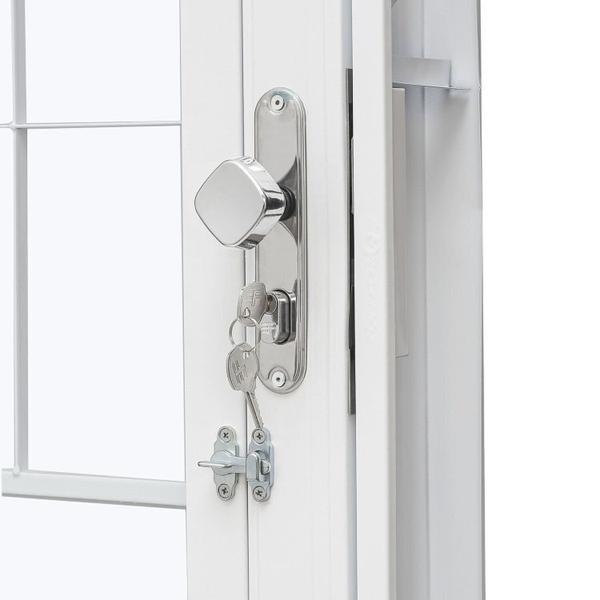 Imagem de Kit com 2 Portas de Aço com Postigo 215x83cm com Grade Quadriculada e Vidro Liso Unicsol Ramassol Branco