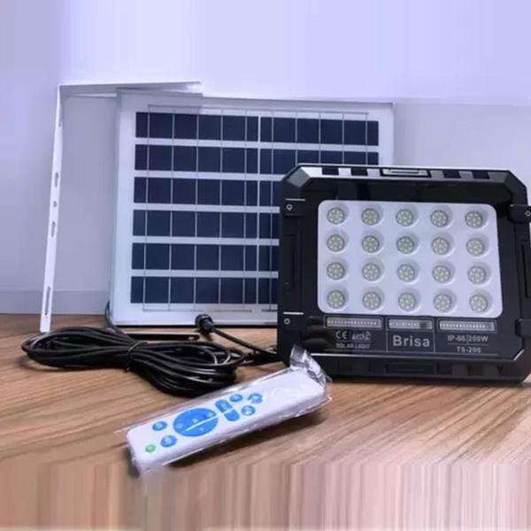 Imagem de Kit Com 2 Refletores Luz Led Solar 200w Com Controle Remoto