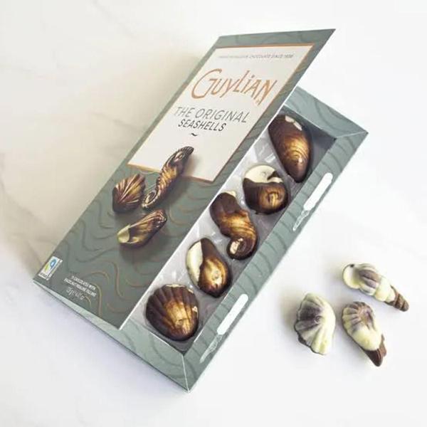 Kit Com 2Cxs Chocolate Belga Guylian Sea Shells 125G Imagem de Kit Com 2Cxs Chocolate Belga Guylian Sea Shells 125G