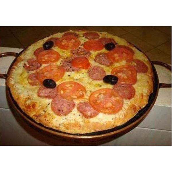 Imagem de Kit com 3 formas de pizza em pedra sabão de 35 cm externo