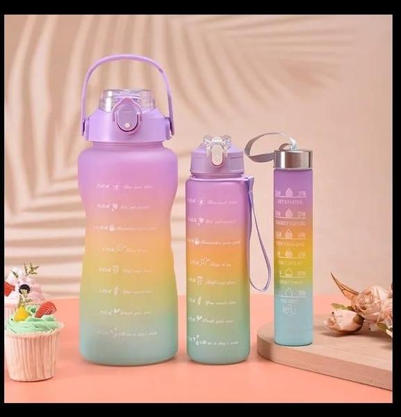 Kit Com 3 Garrafas Água Com Canudo Squeeze 2L-1L E 500Ml Rx - DRAIK Imagem de Kit Com 3 Garrafas Água Com Canudo Squeeze 2L-1L E 500Ml Rx