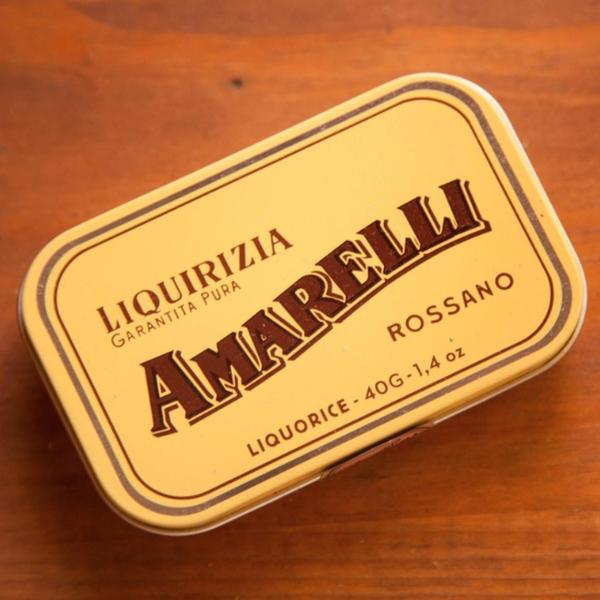 Kit Com 3 Latas Bala De Alcaçuz Oro Puro Amarelli 40G Imagem de Kit Com 3 Latas Bala De Alcaçuz Oro Puro Amarelli 40G