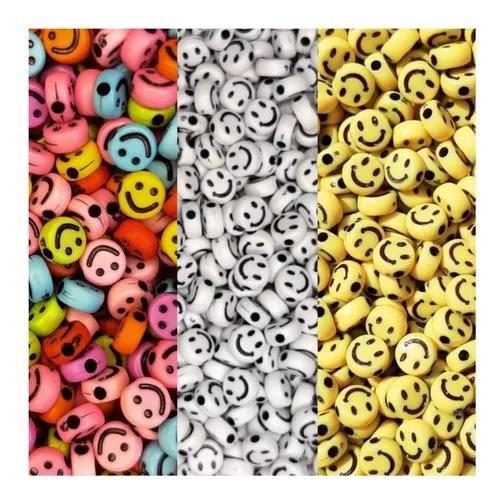 Kit Com 300 Miçangas P Pulseiras E Colares Smile 3 Cores - Man Aviamentos Imagem de Kit Com 300 Miçangas P Pulseiras E Colares Smile 3 Cores