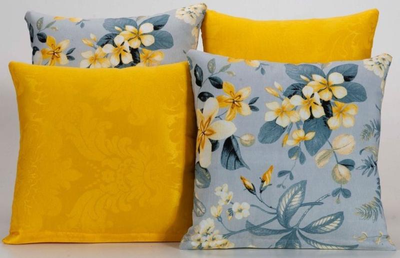 Imagem de Kit com 4 Capas para Almofadas Decorativas Estampa Amarelo com Azul