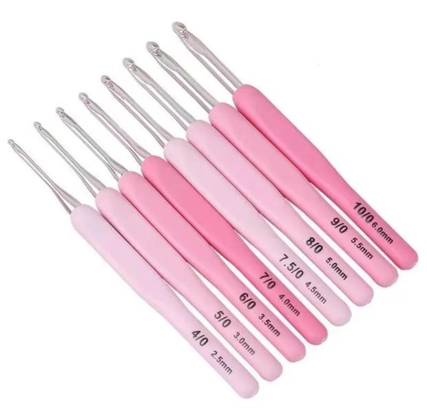 Kit Com 8 Agulhas Cabo Soft Emborrachado + Estojo Rosa DIY - Doce Ternura Imagem de Kit Com 8 Agulhas Cabo Soft Emborrachado + Estojo Rosa DIY
