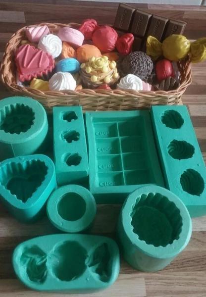 Kit com 8 moldes formas para fabricação de sabonetes formato doces - JJ Artesanato Imagem de Kit com 8 moldes formas para fabricação de sabonetes formato doces