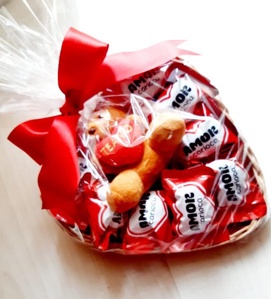 Imagem de Kit Coração com Bombons Amor Carioca e Ursinho Presente