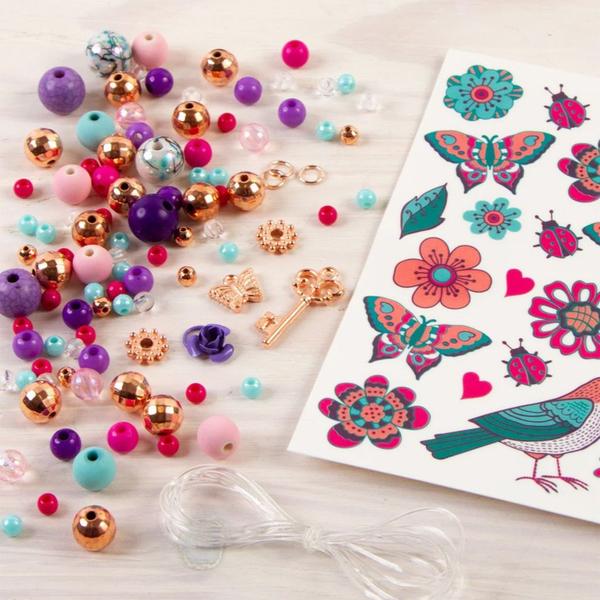 Kit Crie Pulseiras Rose Super Style World 98 Peças F0108-8 Fun - Fun Divirta-se Imagem de Kit Crie Pulseiras Rose Super Style World 98 Peças F0108-8 Fun