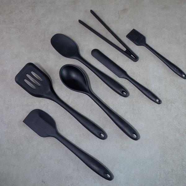 Kit de 7 Acessórios de Cozinha Essenciais - Oikos Imagem de Kit de 7 Acessórios de Cozinha Essenciais - Oikos