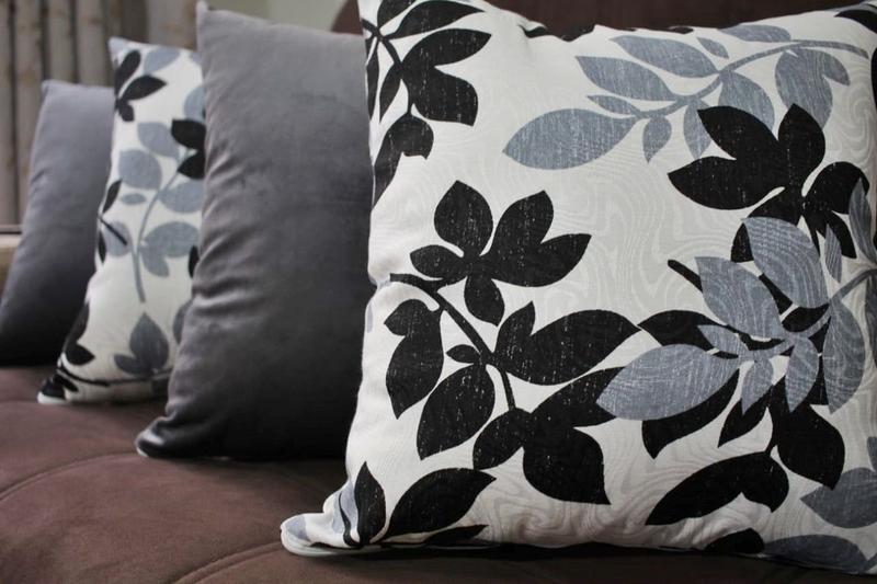 Imagem de Kit de Capa de Almofada 4 Peças Decoração Luxo Jacquard e Suede 45cm x 45cm com Zíper Estampadas e Lisas