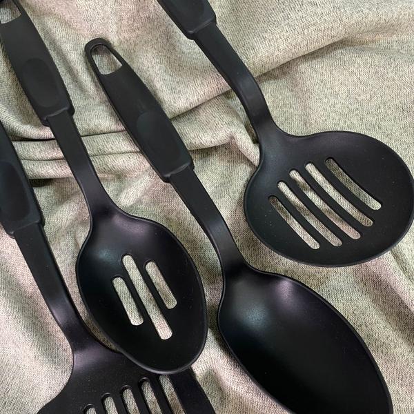 Imagem de Kit de utensílios de cozinha resistente