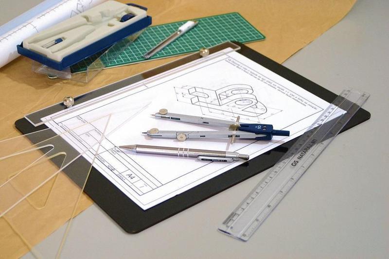 Kit Desenho Técnico Prancheta A4 Preto Esquadro 26Cm Cis303 - Fenix Imagem de Kit Desenho Técnico Prancheta A4 Preto Esquadro 26Cm Cis303