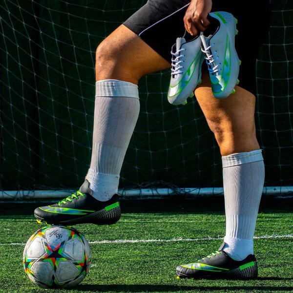 Imagem de Kit Duas Chuteiras De Futsal E Campo Natural