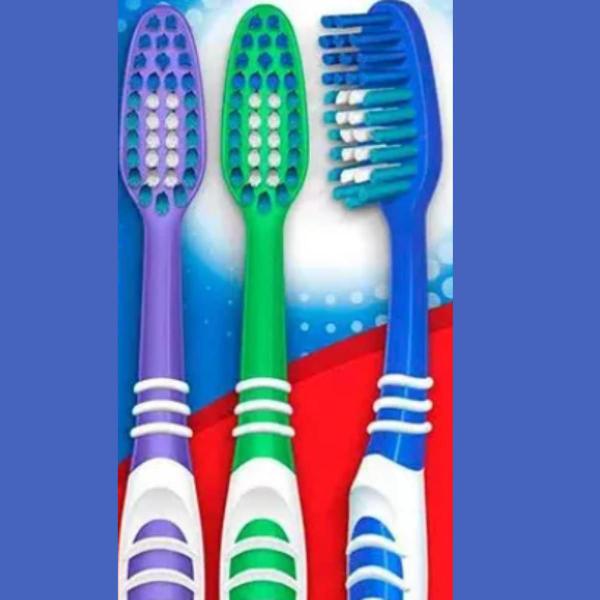 Imagem de Kit Escova De Dente Extra Clean Com 3 Unidade Colgate Media