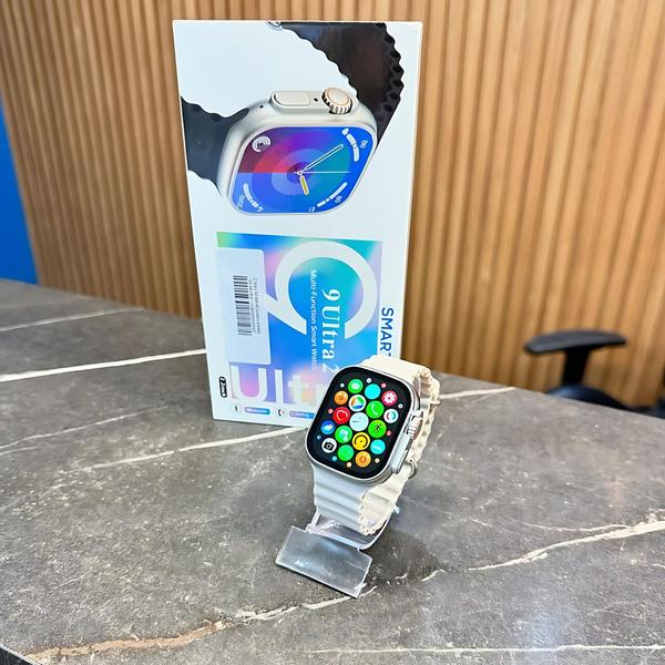 Imagem de Kit Especial Dia dos Pais: Smartwatch Série 9 Ultra + Caneca Térmica Inox + 2 Pulseiras - Presente Perfeito!