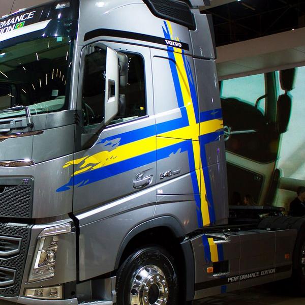 Imagem de Kit Faixa Caminhão Volvo Suécia Fh Performance Azul/Amarelo