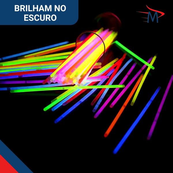 Kit Festa 10 Bastões de LED com 3 modos + 10 Pulseiras NEON - Mormino Imagem de Kit Festa 10 Bastões de LED com 3 modos + 10 Pulseiras NEON