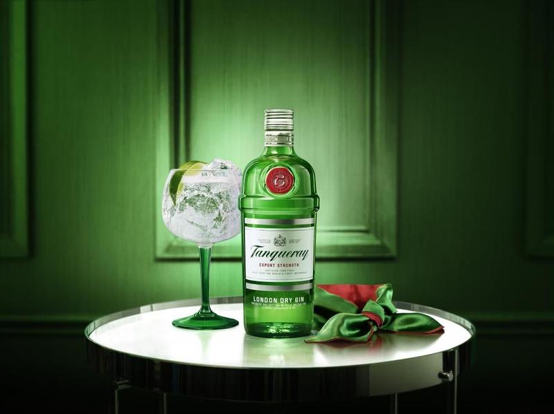 Imagem de Kit Gin Tanqueray London Dry 750ml + Gin Bombay Sapphire 750ml