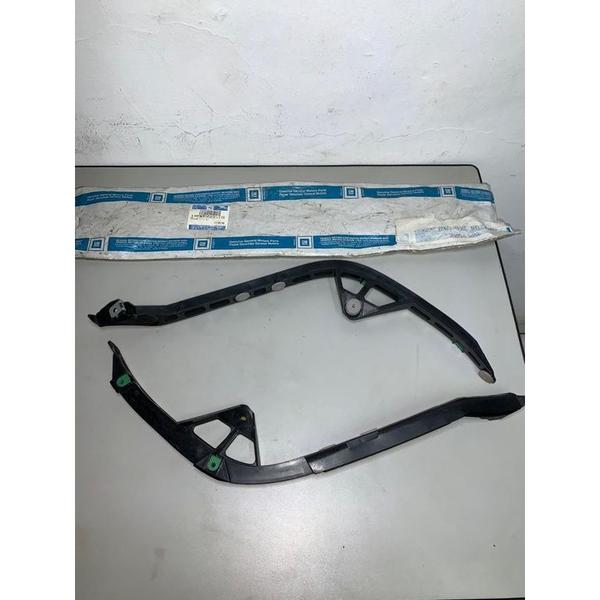 Imagem de Kit Guias Para-choque Traseiro Astra Hatch 02/11 Original Gm