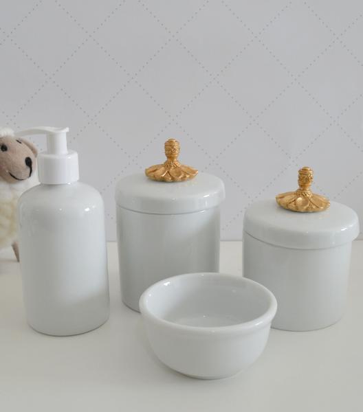 Imagem de Kit Higiene Bebê K016 Porcelana Dourado Banho Cuidado Quarto Menina Menino