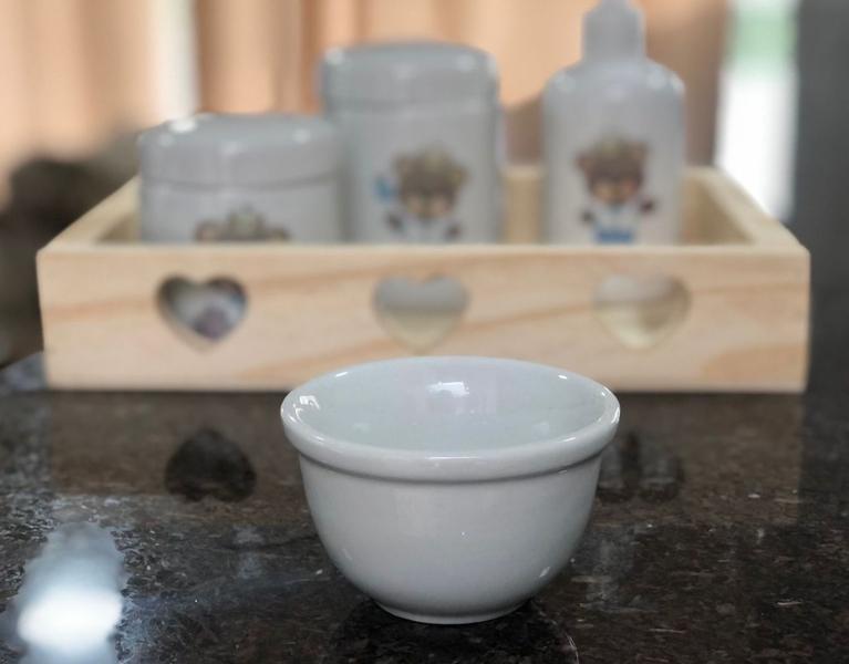 Imagem de Kit higiene bebê Príncipe Ursinho Realeza 5 peças - Bandeja, potes, porta álcool e molhadeira - Peças Porcelana Bandeja