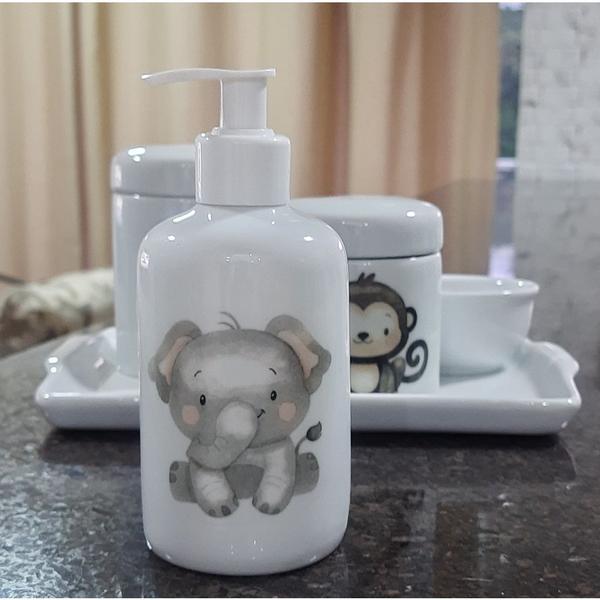 Imagem de Kit higiene bebê Safari 5 peças - Bandeja, potes, porta álcool e molhadeira - Tudo Porcelana