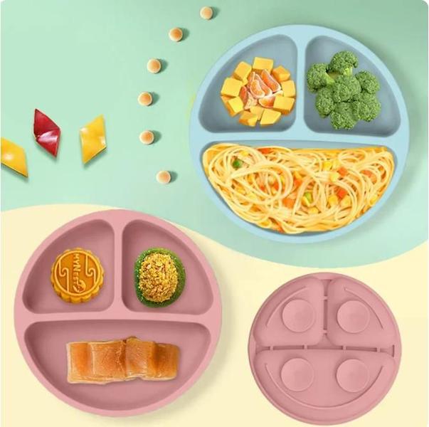 Kit Introdução Alimentar Bebê Prato Copo Babador Silicone - DGM Imagem de Kit Introdução Alimentar Bebê Prato Copo Babador Silicone