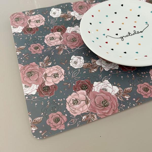 Kit Jogo Americano Com Porta Copos Mesa Posta Cozinha 20 Pçs Mod Rosas - Universal Vendas Imagem de Kit Jogo Americano Com Porta Copos Mesa Posta Cozinha 20 Pçs Mod Rosas