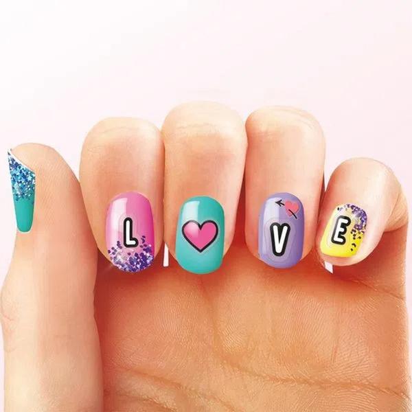 Kit Manicure Infantil Estilo Super Fashion - Fun F0110-7 Imagem de Kit Manicure Infantil Estilo Super Fashion - Fun F0110-7