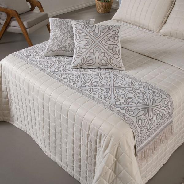 Imagem de Kit Peseira Cama C/Almofada Cheia Queen 5 Pçs Jacquard Cáqui