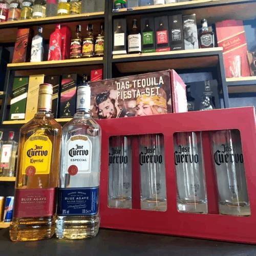 Imagem de Kit Presente 2 Tequilas Jose Cuervo Ouro Prata com 4 Copos