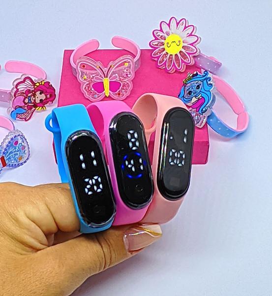 Imagem de Kit Relógio Digital Led Prova água Menina Esporte + Bracelete Pulseira Infantil 3D desenho animado Acessório feminina