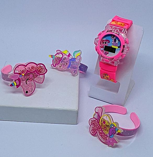 Imagem de Kit Relógio Infantil Digital Pisca Luz Toca Musica Princesas Disney Minnie Barbie + Pulseira Bracelete 3D Colorida