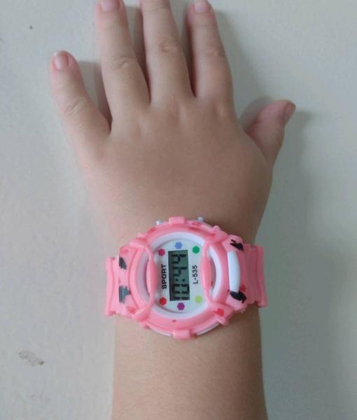 Imagem de Kit Relógio Infantil Digital Sport Watch Colorido Menino/Menina + Óculos de Sol Flexivel Quadrado para Crianças