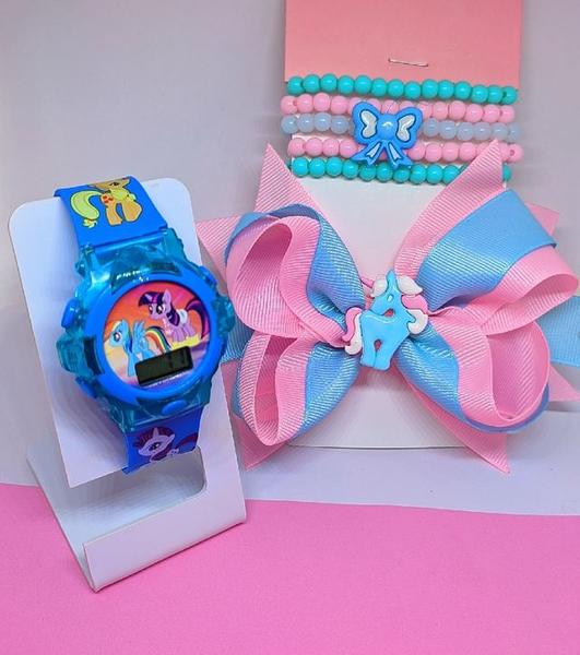 Imagem de Kit Relógio Infantil Digital Toca Musica Pisca Luz Led Colorido Princesas Disney + 5 Pulseiras Miçangas Laço Meninas