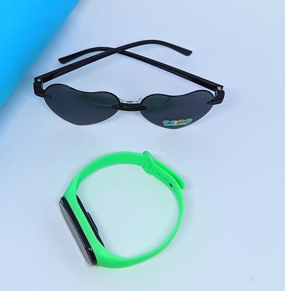 Imagem de Kit Relógio Infantil Led Bracelete Silicone Ajustável Esporte + Óculos de sol Coração Flexível Luxo Verão 2024 Tendência