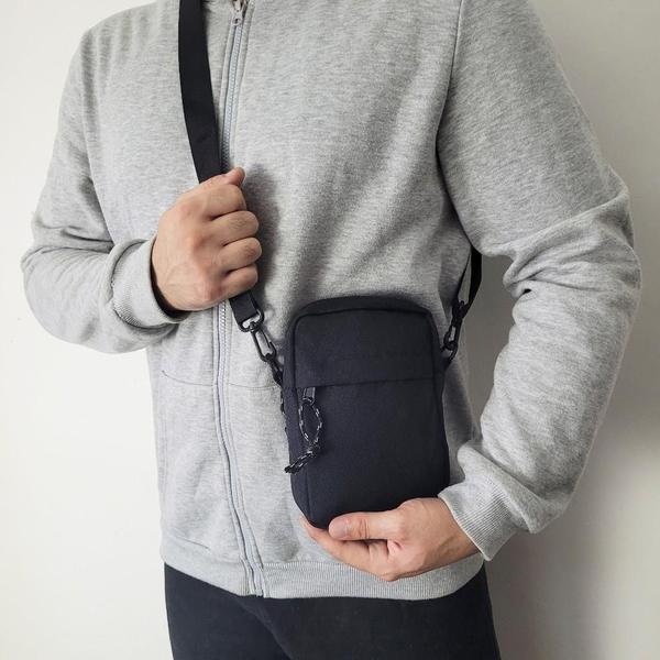 Kit Shoulder Bag Everbags Boné Aba Curva Cinto Lona Esportivo Masculino Preto - FG Imagem de Kit Shoulder Bag Everbags Boné Aba Curva Cinto Lona Esportivo Masculino Preto