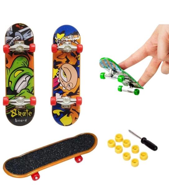 Imagem de Kit Skate de Dedo Extremo Radical Brinquedo Infantil Crianças com Acessórios 2 Skates 8 Rodinhas Chave Fenda Montagem