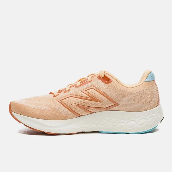 Imagem de Kit Tênis New Balance Fresh Foam 680 v8 Feminino + 3 Pares de Meias