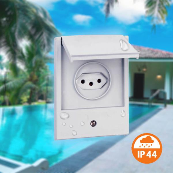 Imagem de Kit Tomada 20A para Jardim e Áreas Externas IP44 e IK04 Pial Aquatic Legrand