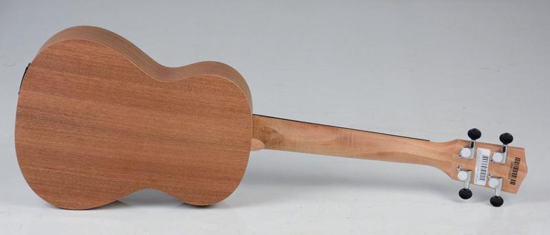 Imagem de Kit Ukulele Tenor Strinberg Uk06te Elétrico