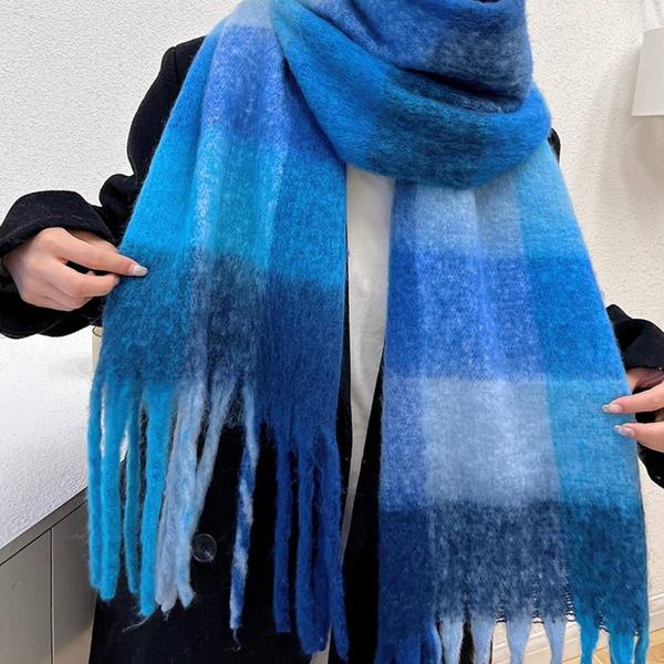 Imagem de Klein Blue Autumn And Winter Scarf, Long Plaid Warm All-match Women's Shawl